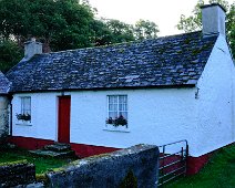 DSCF0152 Borris Lockkeeper's Cottage (used as a holiday let)